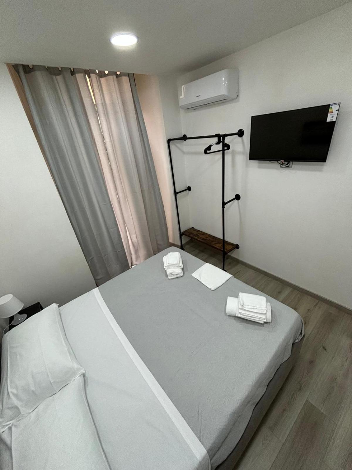 Na City Rooms Неаполь Экстерьер фото
