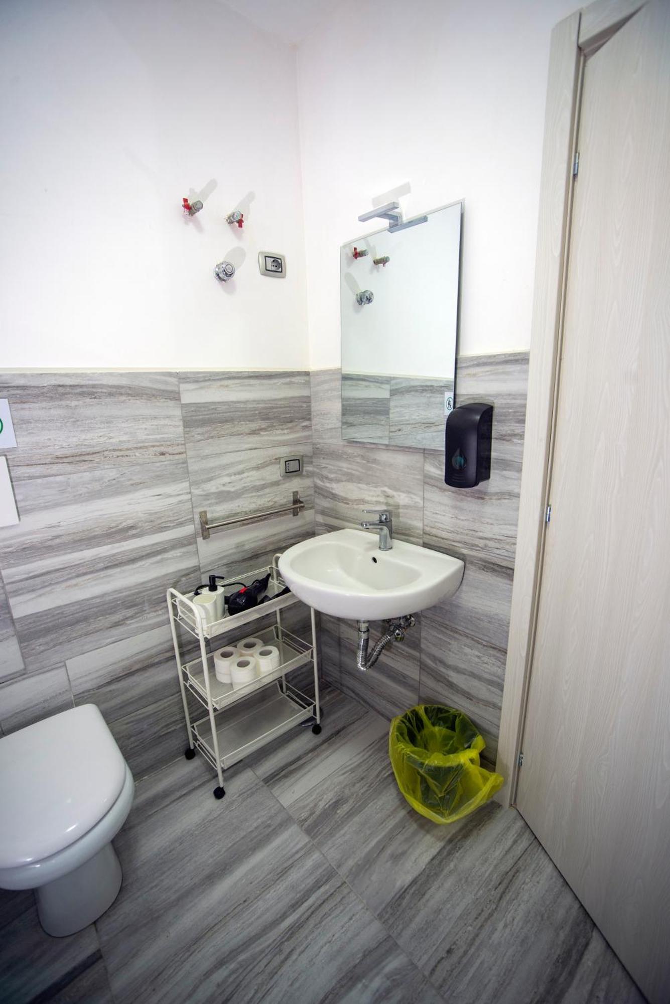 Na City Rooms Неаполь Экстерьер фото