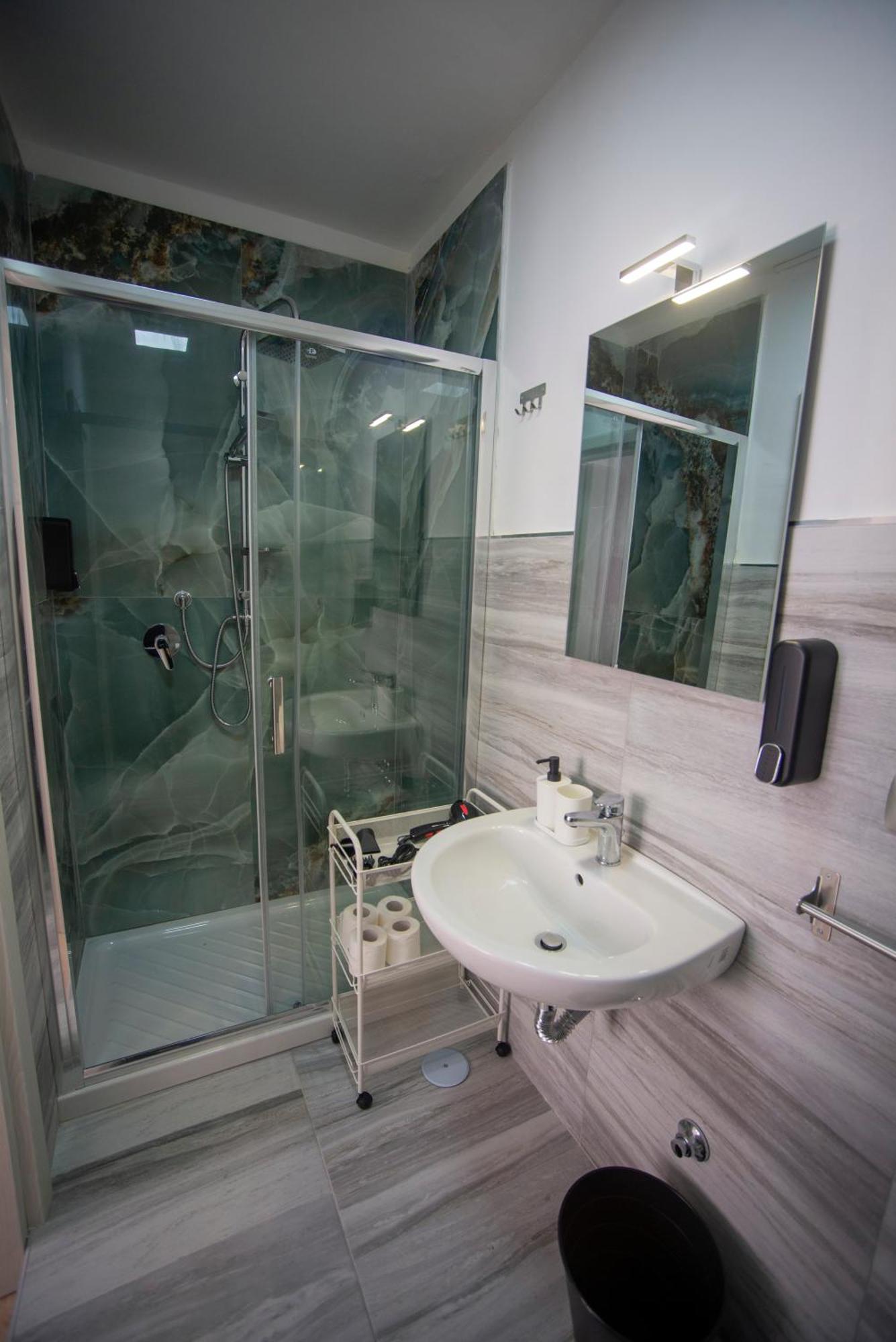 Na City Rooms Неаполь Экстерьер фото