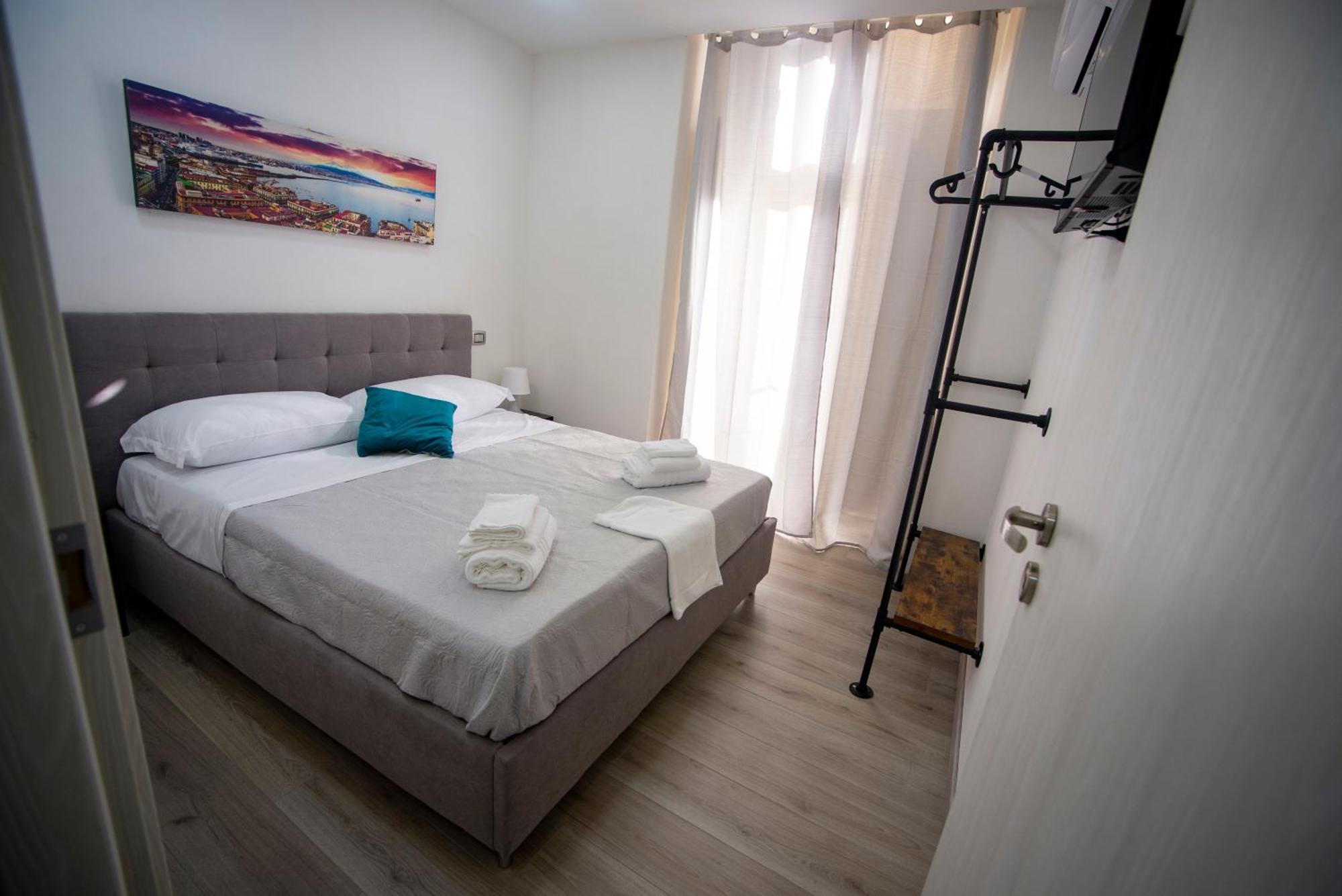 Na City Rooms Неаполь Экстерьер фото