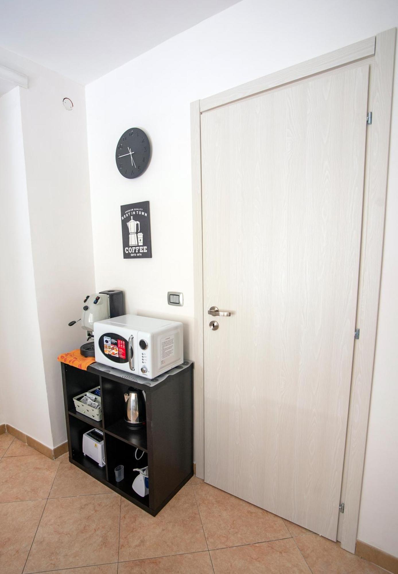 Na City Rooms Неаполь Экстерьер фото