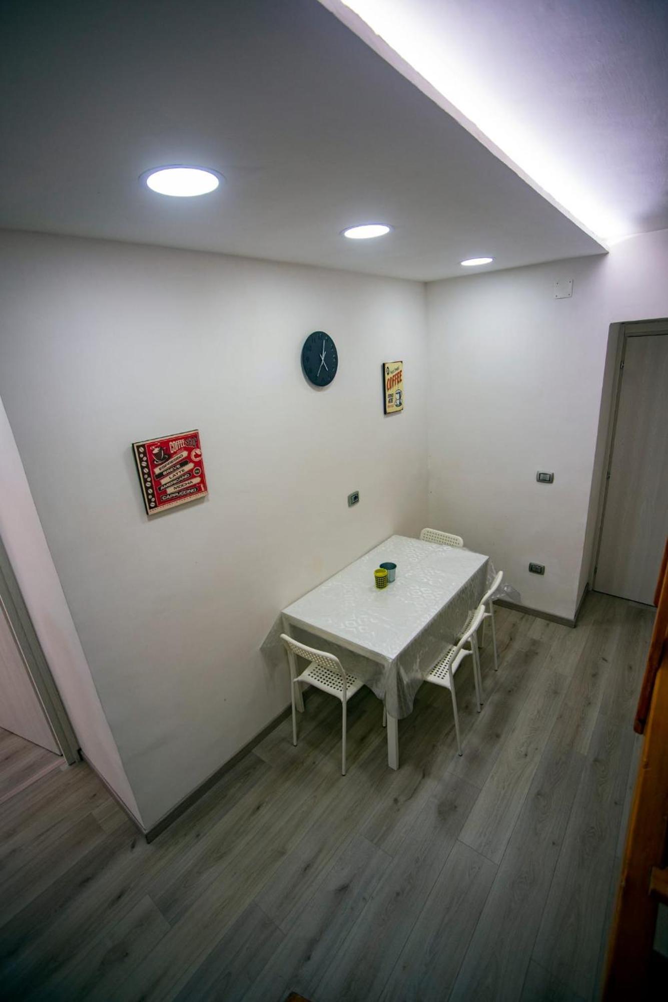 Na City Rooms Неаполь Экстерьер фото